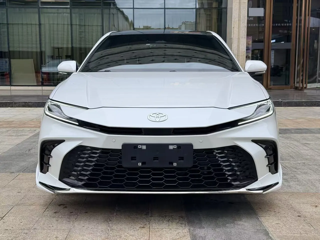 Toyota 2024 Camry Dual Engine 2.0HXS CVT Sport PLUS Edition Automatic Transmission 3
