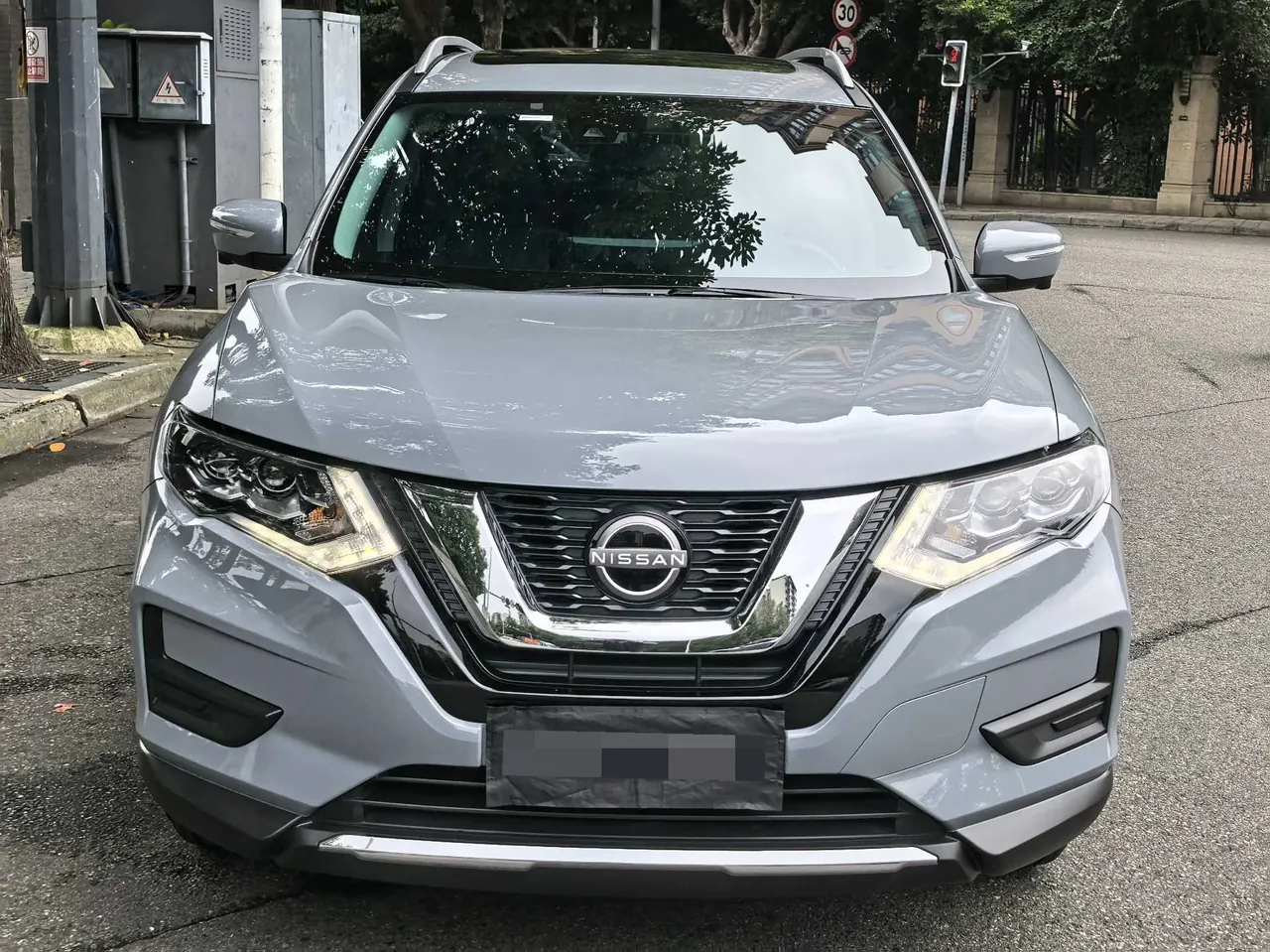 Nissan 2025 Qijun Honor 2.0 Stepless Two-Drive Leading Edition Automatic Transmission 2