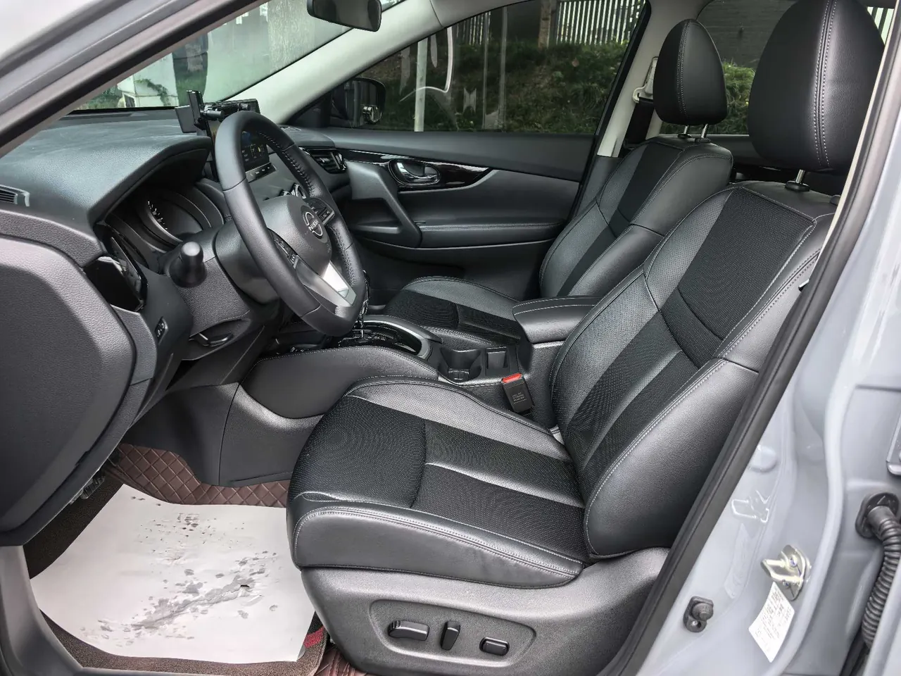 Nissan 2025 Qijun Honor 2.0 Stepless Two-Drive Leading Edition Automatic Transmission 4