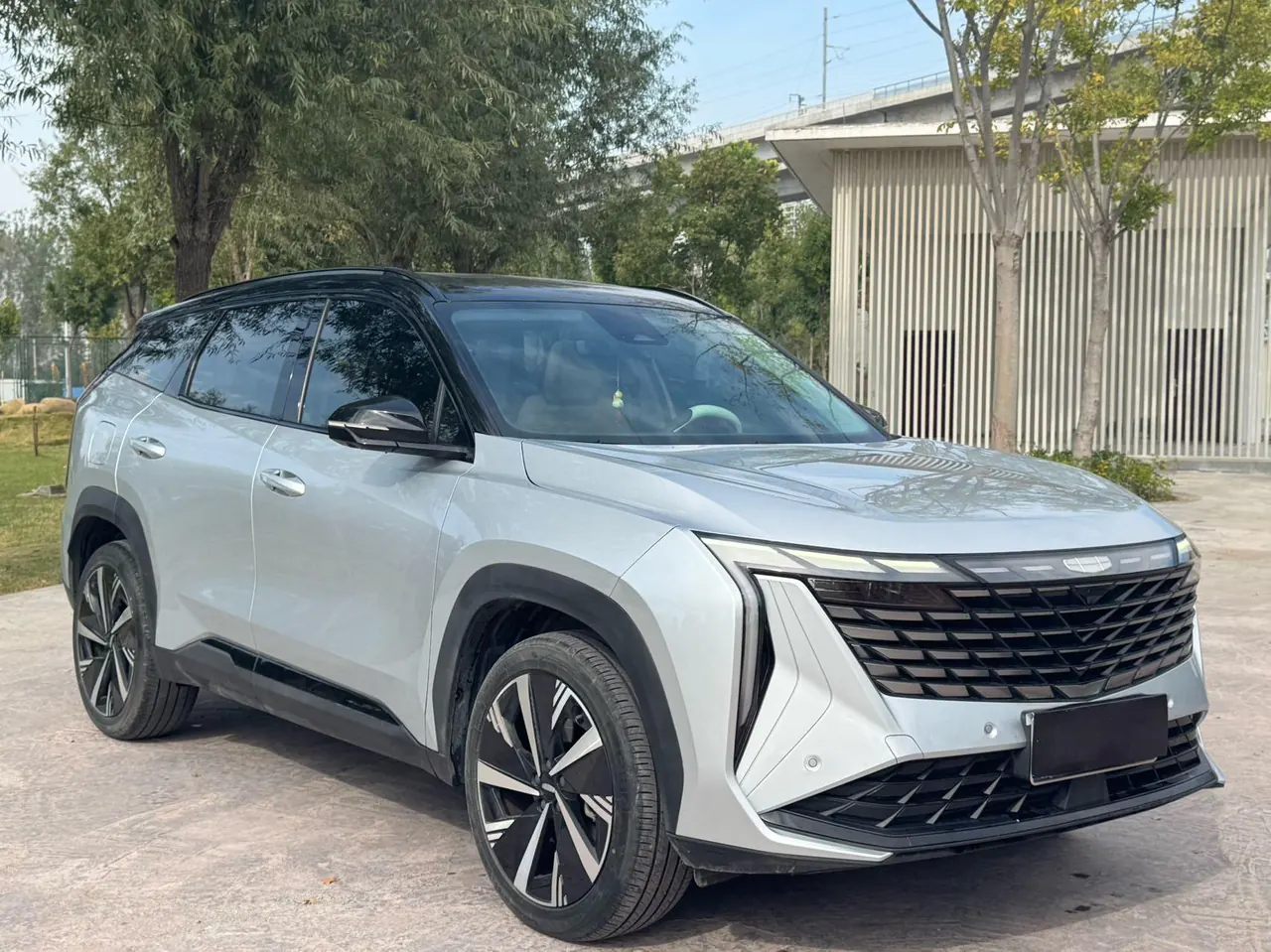 Geely 2023 Boyue L 1.5TD Honorable Automatic Transmission 3