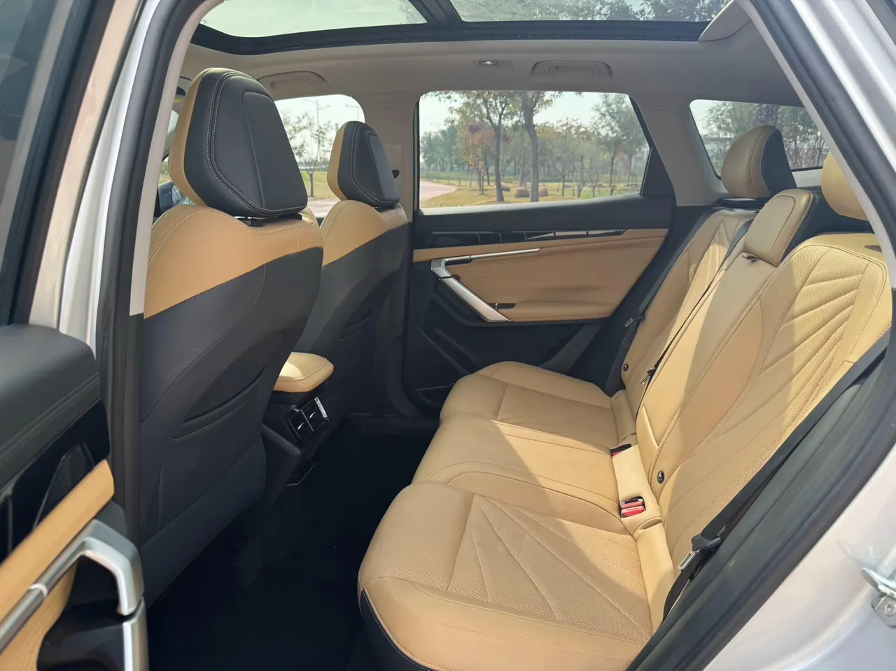 Geely 2023 Boyue L 1.5TD Honorable Automatic Transmission 9