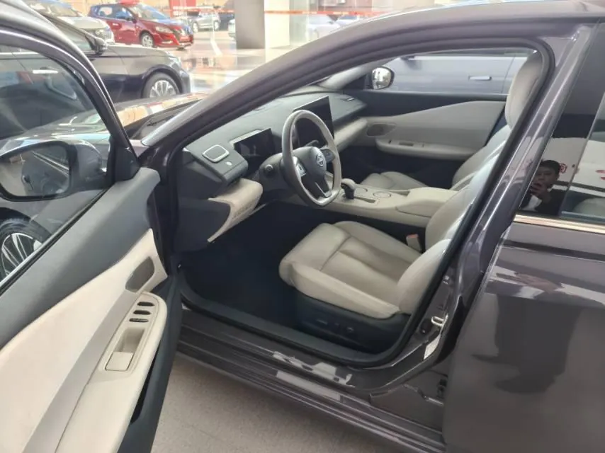 Nissan 2026 Teana 2.0T Stepless Hongmeng Cockpit Flagship Automatic Gear 4