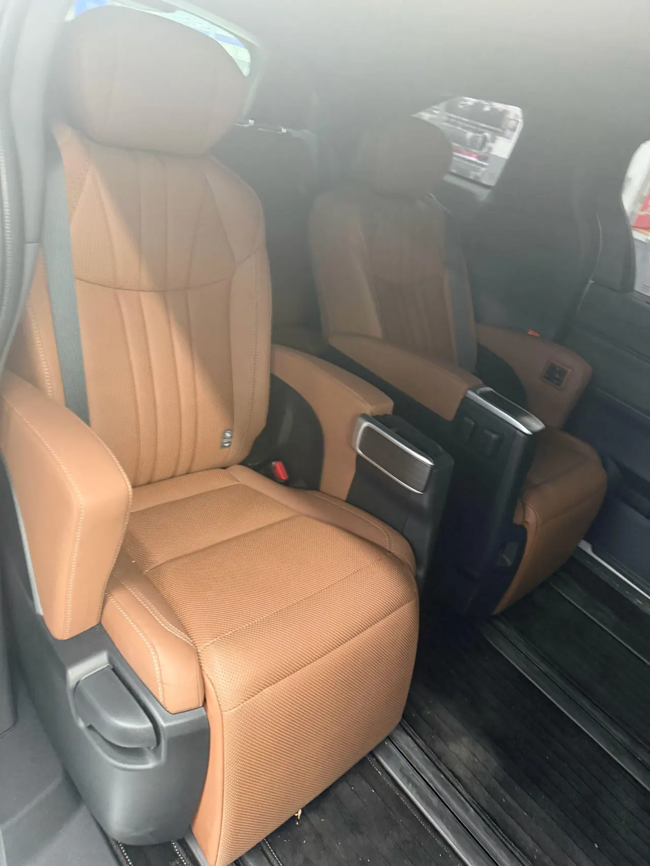 Toyota 2026 Grevia HYBRID 2.5 Stepless Zunjue ULTRA Edition Automatic Gear 7