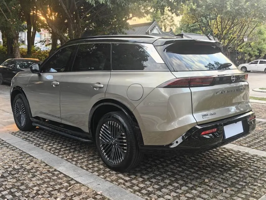 Nissan 2024 Tanlu 2.0T 380VC-TURBO 4-wheel drive Zhizun Edition 6-seat automatic gear 4