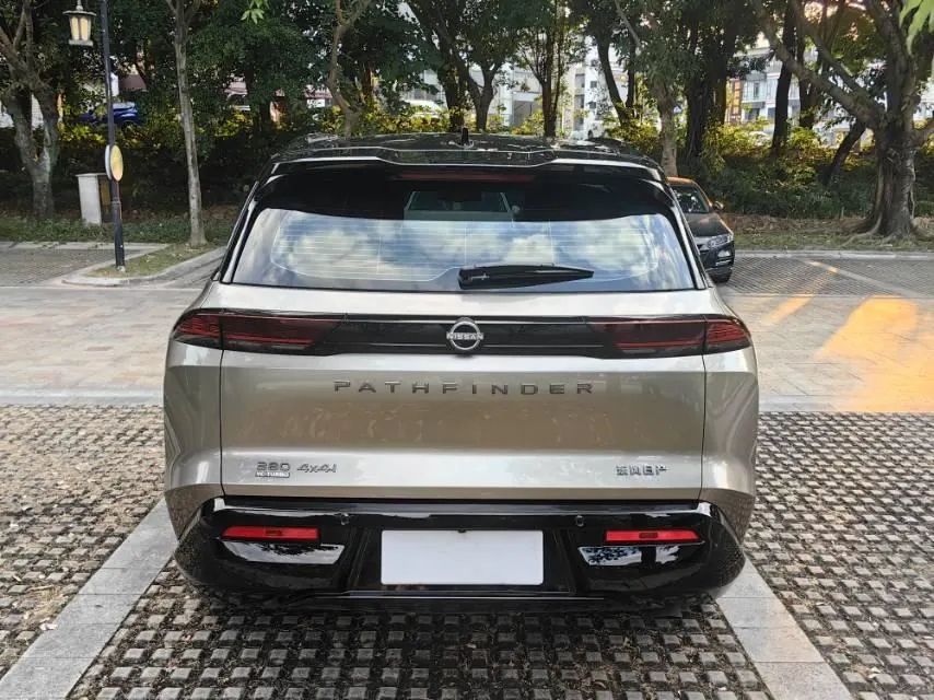 Nissan 2024 Tanlu 2.0T 380VC-TURBO 4-wheel drive Zhizun Edition 6-seat automatic gear 6