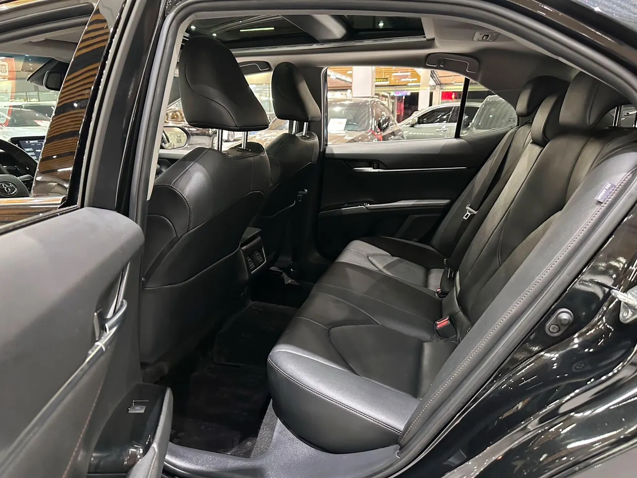 Toyota 2021 Camry 2.5G Deluxe Edition Automatic Gear 6