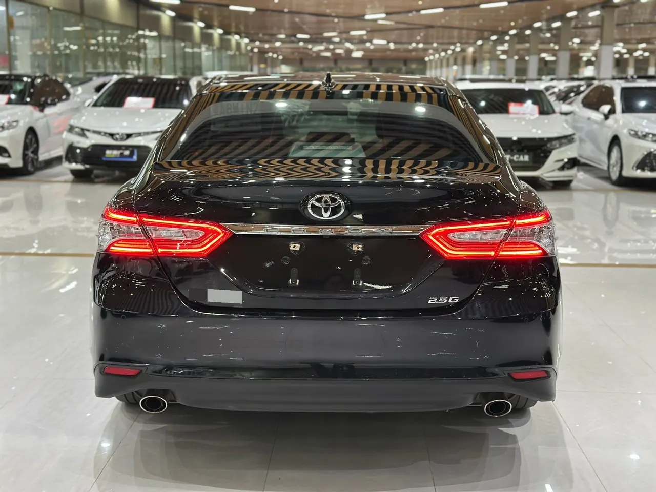 Toyota 2021 Camry 2.5G Deluxe Edition Automatic Gear 8