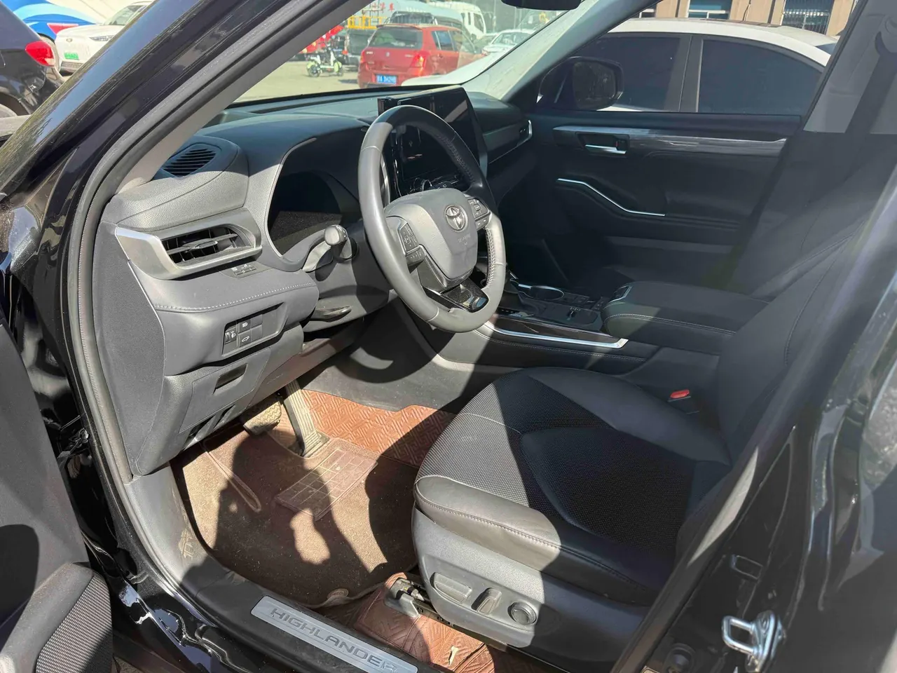 Toyota 2024 Highlander Dual Engine 2.5 Stepless Intelligent Electric Hybrid Four-wheel Drive Premium Edition 7-seat Automatic Transmission 5