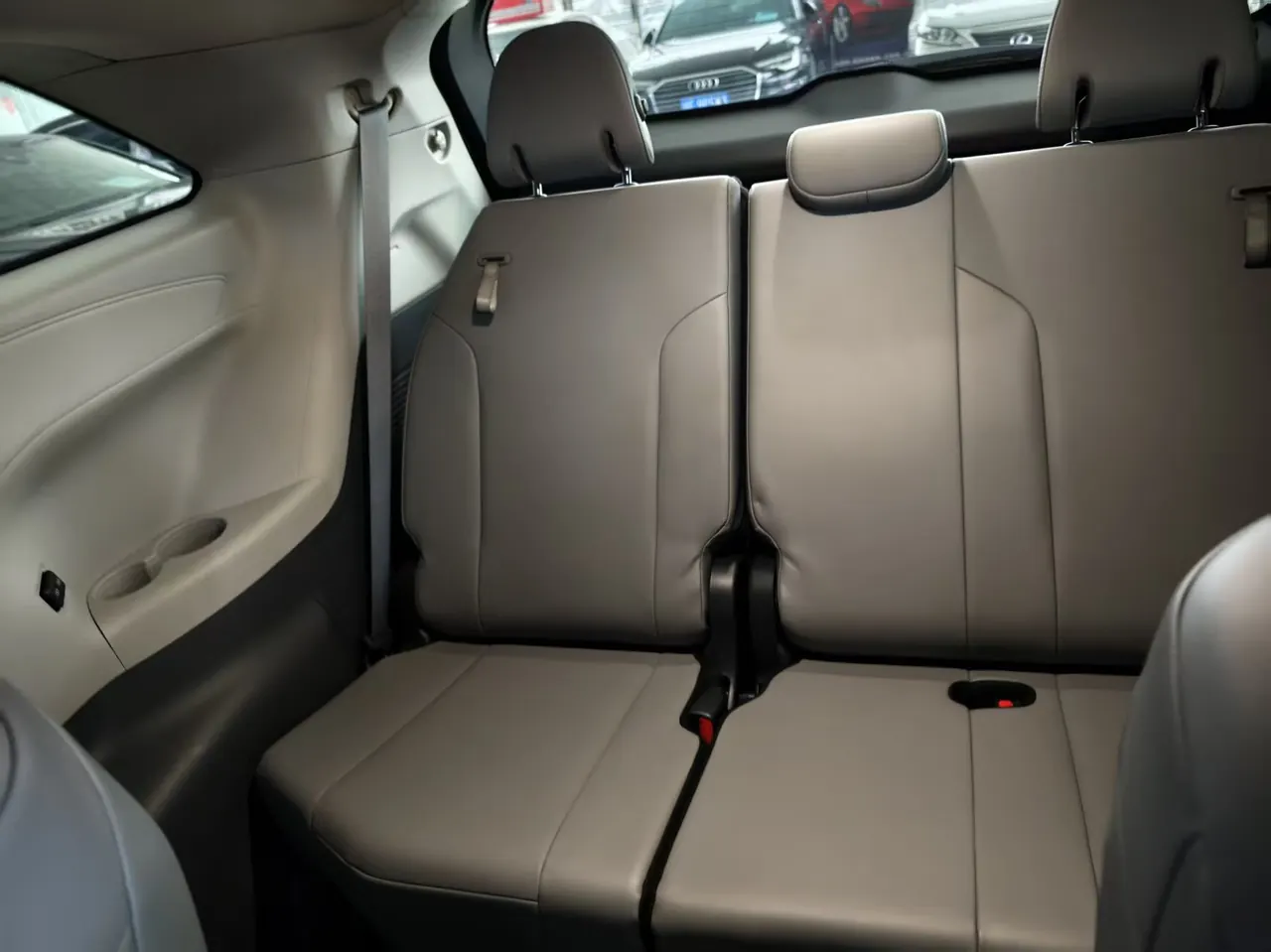 Toyota 2024 Grevia HYBRID 2.5 Stepless Comfort Edition Automatic Transmission 9