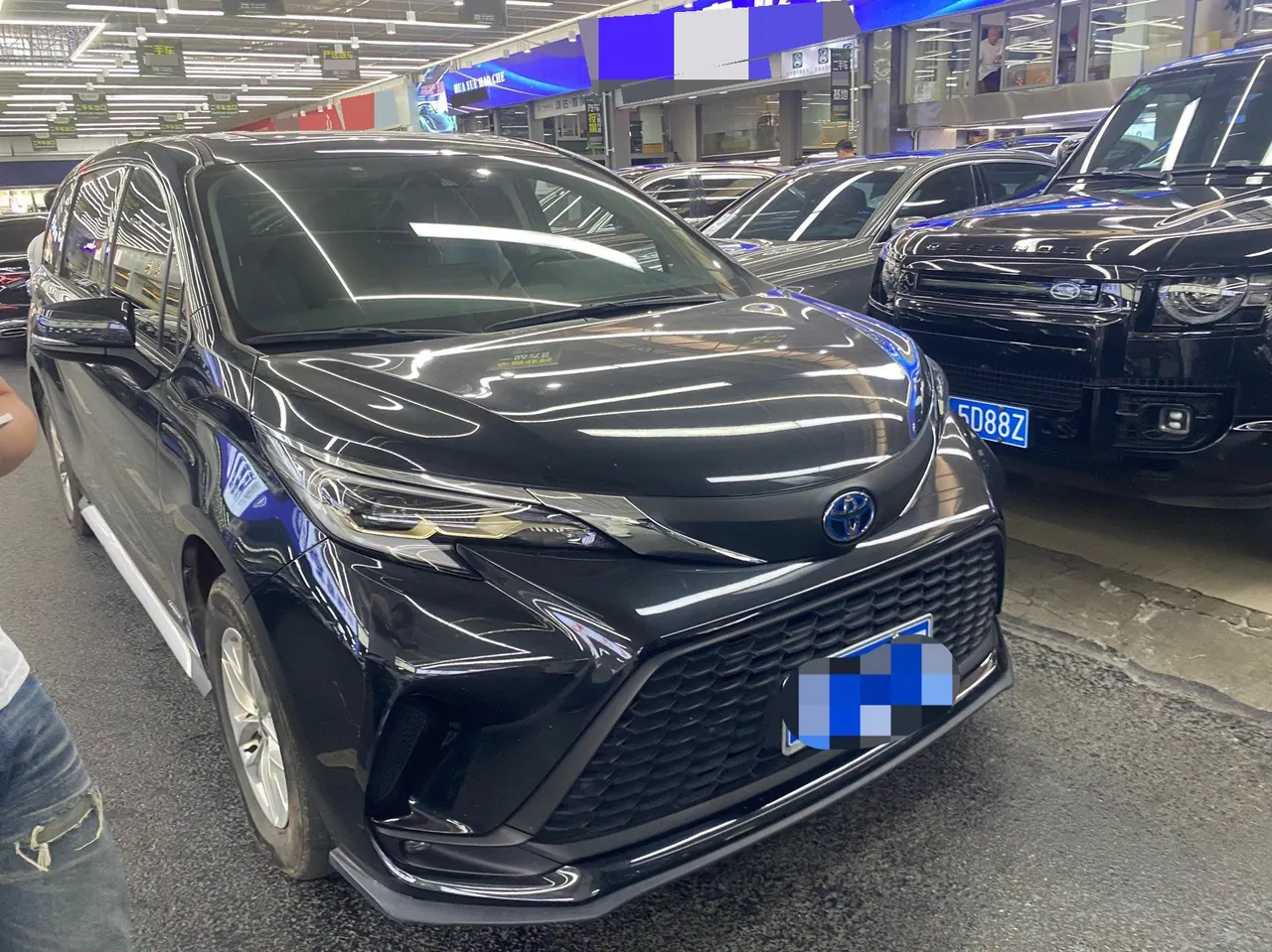 Toyota 2023 Grevia HYBRID 2.5 Stepless Comfort Edition Automatic Transmission 2