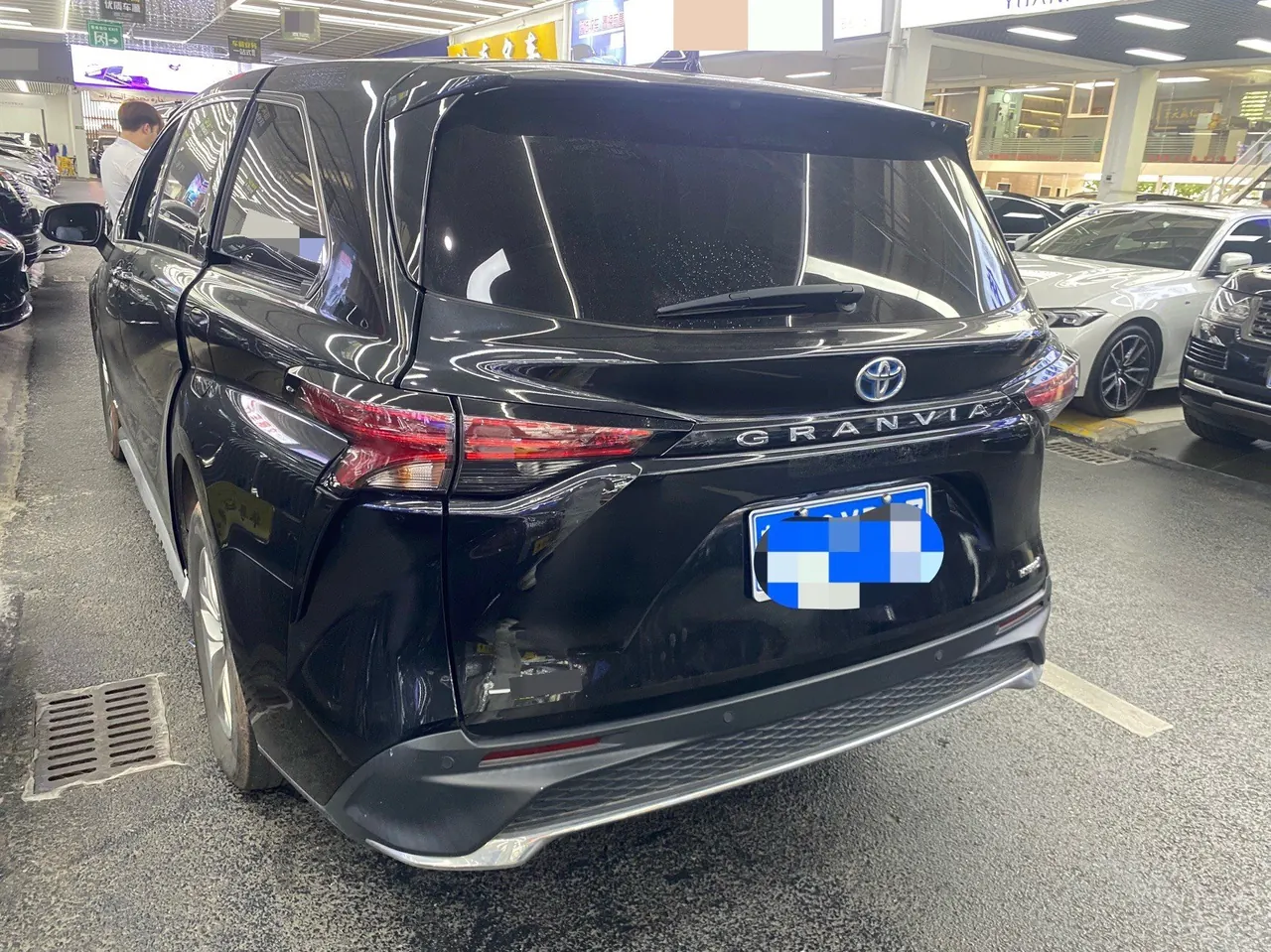 Toyota 2023 Grevia HYBRID 2.5 Stepless Comfort Edition Automatic Transmission 3