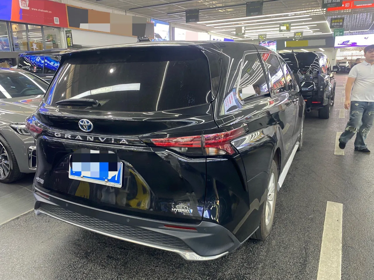 Toyota 2023 Grevia HYBRID 2.5 Stepless Comfort Edition Automatic Transmission 4