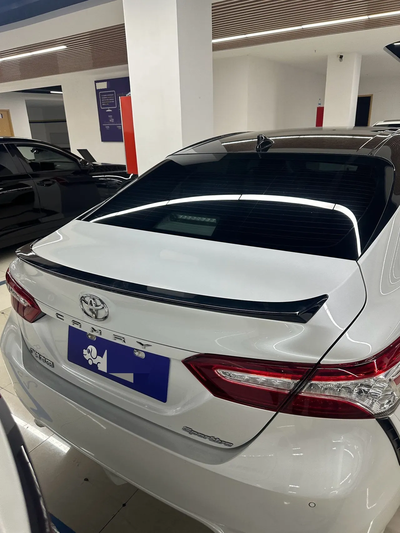 Toyota 2021 Camry 2.0S Stepless Front Edition Automatic Gear 3