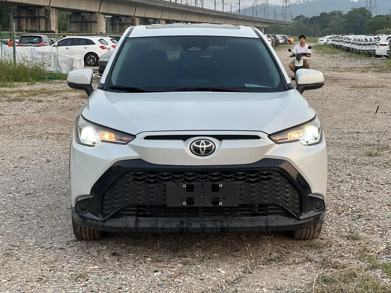 Toyota 2025 Front Landa 2.0 Stepless Elite plus Edition Automatic Gear 2