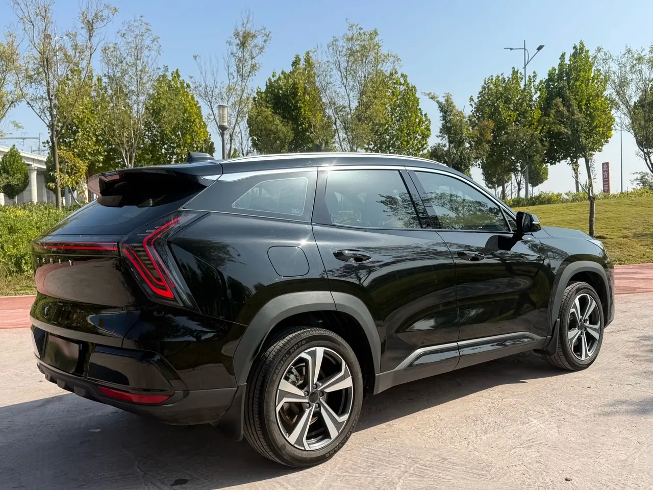 Geely 2025 Boyue L 1.5TD Shanhe Automatic Gear 4